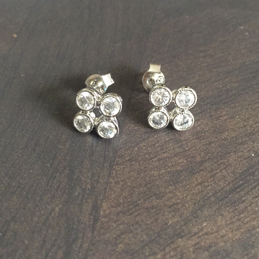 NWOT Sterling silver cubic zirconia stud earrings